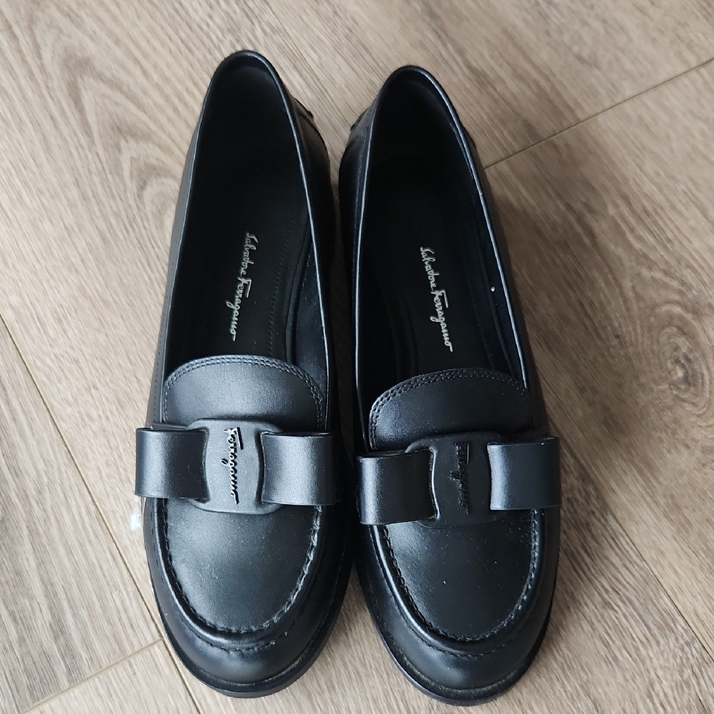 Salvatore Ferragamo Women's Classic Black Flats